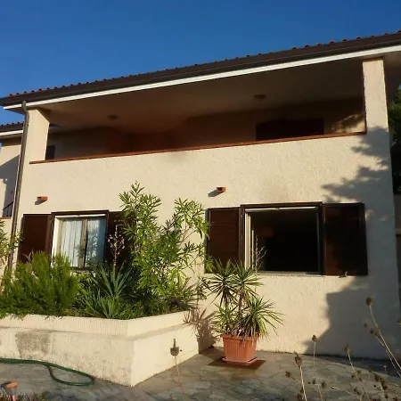 Apartament Casa Vista Mare Con Giardino E Barbecue Rena Majore