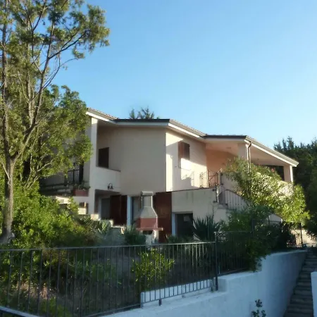 Casa Vista Mare Con Giardino E Barbecue Apartament Rena Majore